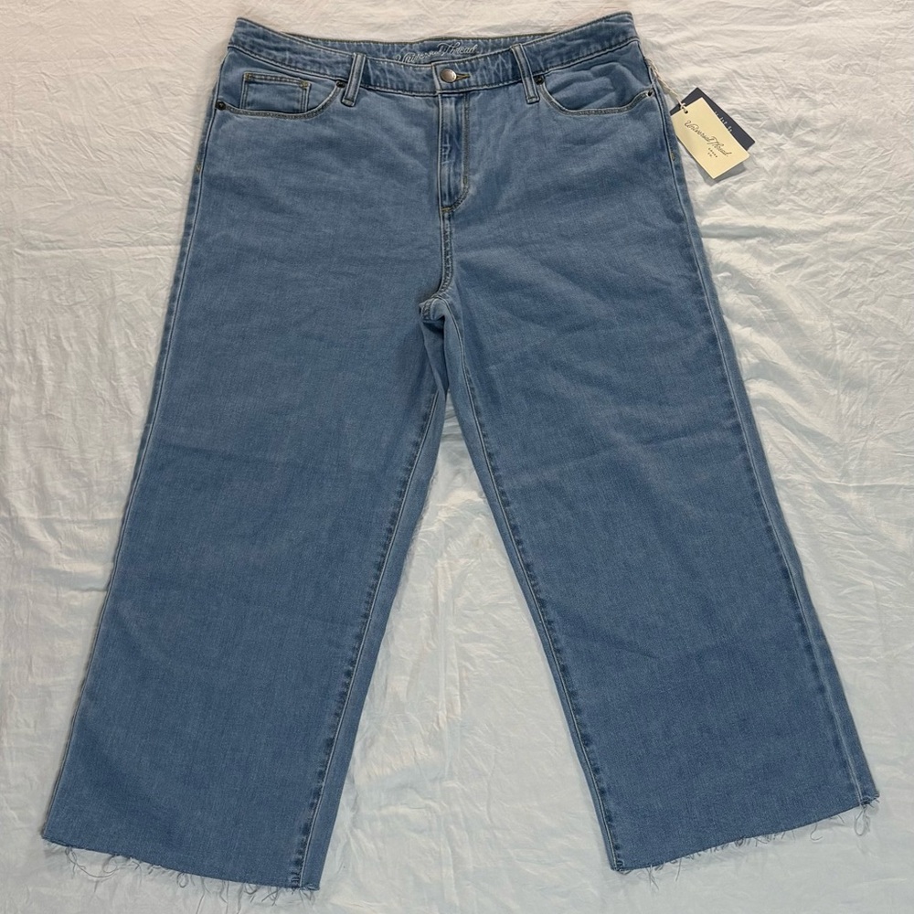Universal Thread Blue Flare Wide Leg Jeans